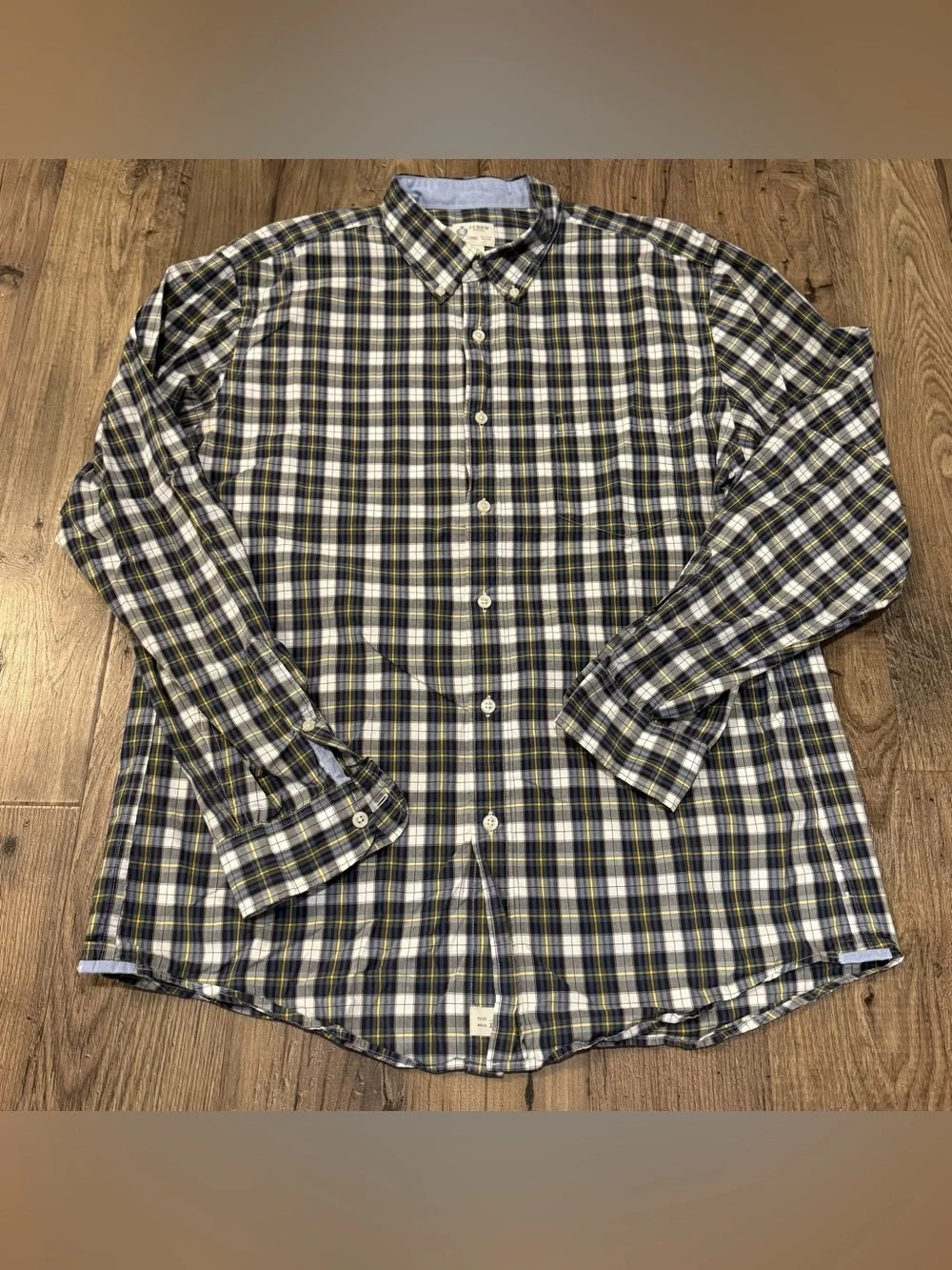 EUC J.Crew Men's Plaid Button-Down Shirt - Large 16-16 1/2
